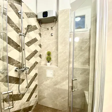 “feel At Home” Apartament
